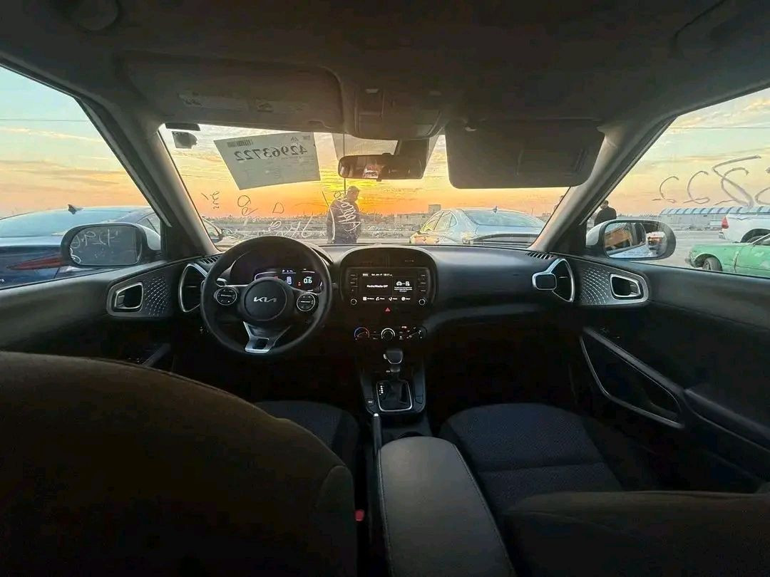 كيا صول 2025 امريكي. فحص موقت. حره
ب155 وبيه مجال
مراوس ترهم
مكان السيارة. السماوه


**إذا كنت صاحب هذا الإعلان وتريد حذفه لأي سبب، رجاءا أرسل رسالة إلى الدعم الفني**