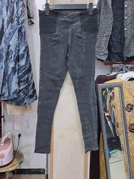 العنوان. تم تحويل محل إلى الجهة المقابله مجاور صيدلية لسالم قرب محلات الكبيسي 
للحجز مراسله رقم*********** يوجد تخفض قطع بالفين ونص
