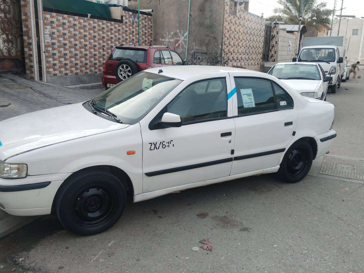 سمند ٢٠١١ كفاله من الضربه والتبديل والصبغ ماعدا الهلالات الخلفيه مكينه وكير وحداده كله مكفول تبريد ثلج جاهزه من كلشي سنويه ٢٧ رقم بصره السعر ٣٦.       ***********
