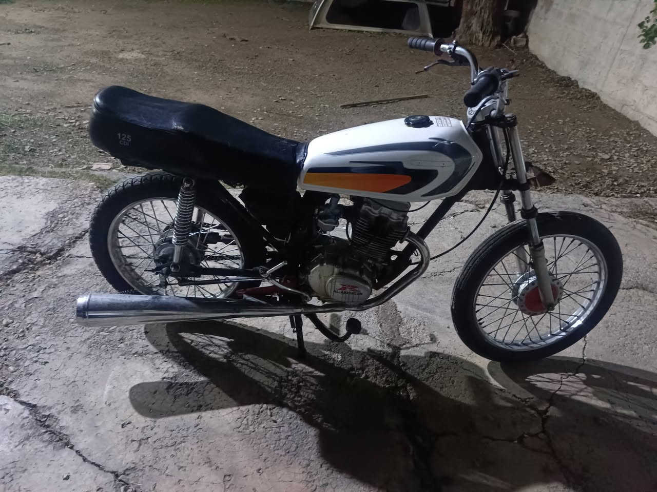 سلام عليكم دراجه للبيع موديل 2023 السعر 230بيها مجال للشراي مكاني كركوك قادسيه ‏‪***********‬‏
