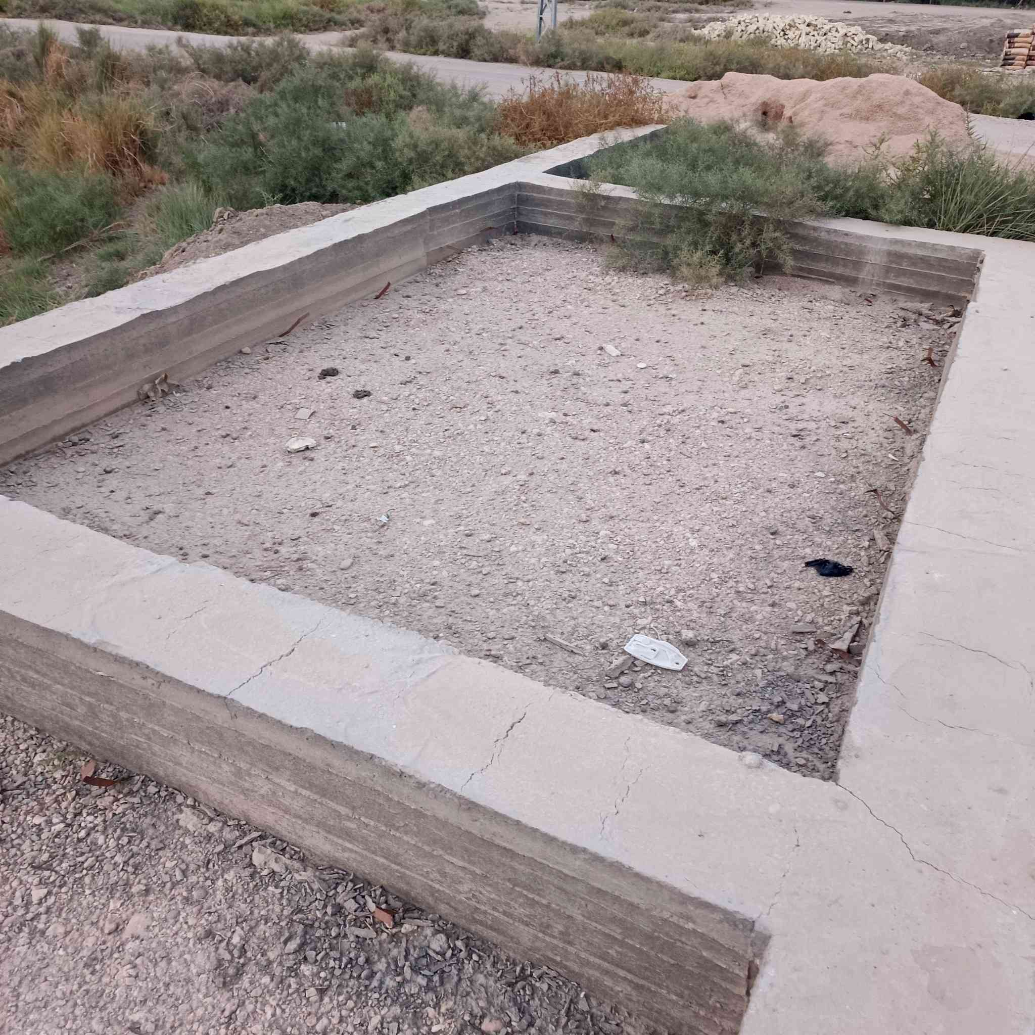 قطعه زراعي سند 25 ميت متر للبيع تقاطع بزل حجي علي كافه الخدمات للاستفسار هاذه الرقم ***********
