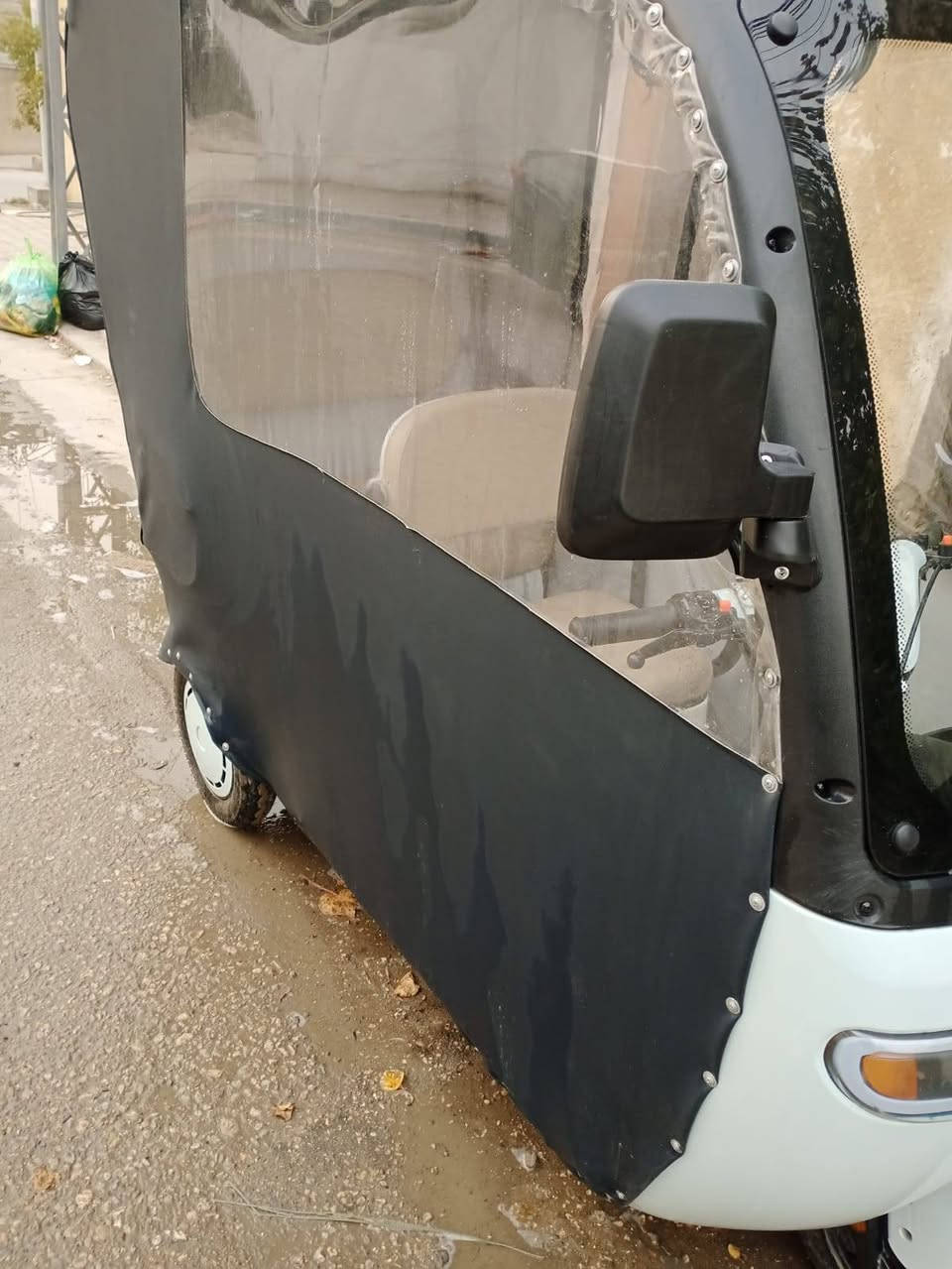 سلام عليكم البيع  مستعجل تكتك شحن 2025 كهربائيات كله شغاله مناقصه اي شي كله شغاله بطاريات جدديدات6 بطاريات تكتك جديده تجي وتشوف بعينك الان متوازي اريد ابيع فقط الهاذا السبب  ربع متذب عليها الله شاهد  السعر مليون وبيه مجال بيع مستعجل العنوان كربلاء المقدسة مستشفى الكفيل شراي ينتصل على رقم ***********
