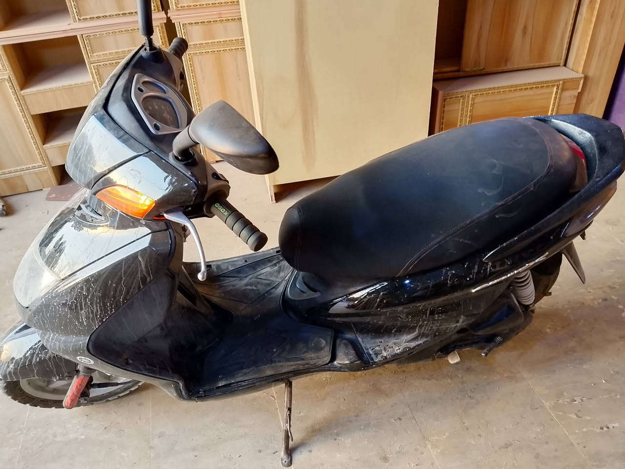 السلام عليكم سكنس نثيا كابريتر .
دراجه انافيس باوراق دراجه جاهزه من كل النواحي. 
السعر خاص بغداد.


**إذا كنت صاحب هذا الإعلان وتريد حذفه لأي سبب، رجاءا أرسل رسالة إلى الدعم الفني**