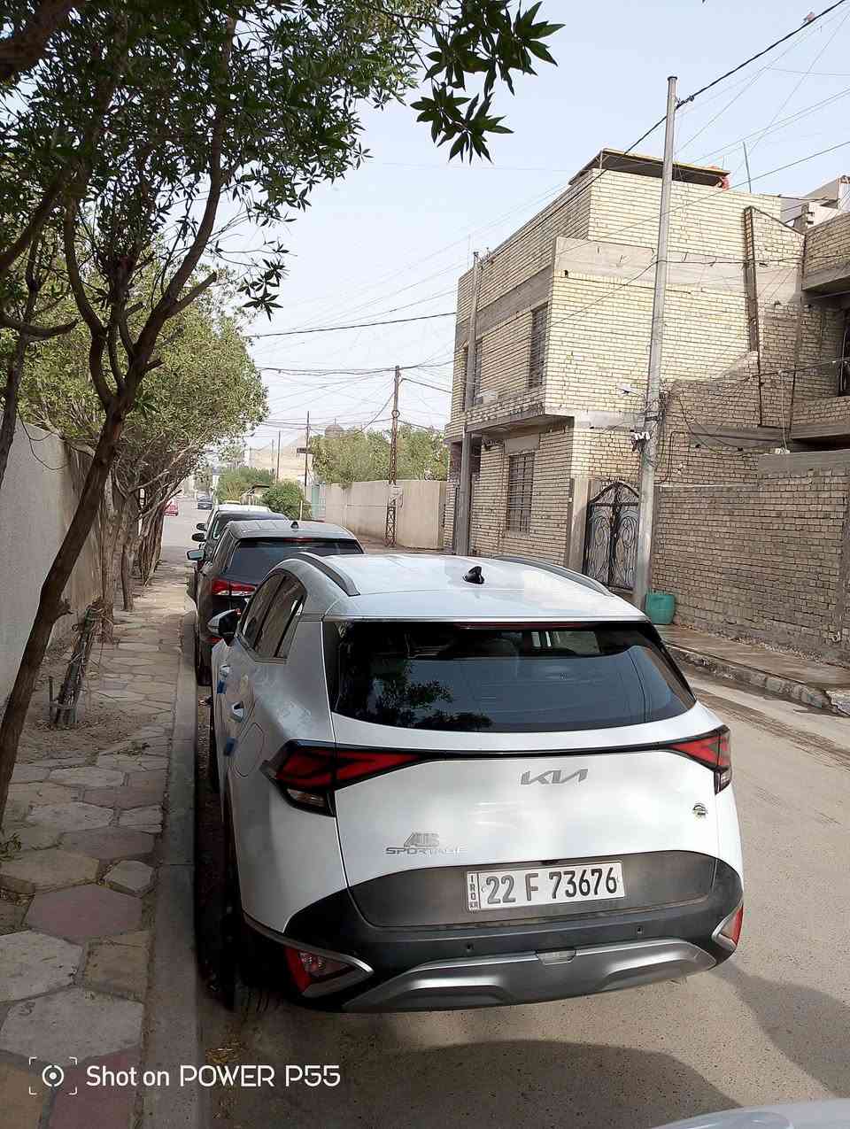 السلام عليكم للبيع سيارة 🚗 كيا سبورتج موديل 2022 خليجي محرك 200 دوش ماشيه 84 الف سيارة حلوة جديده  سبير منازل السعر 205 وبيه مجال للشراي المكان بغداد الرقم الهاتف ***********
