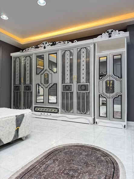 🔅تفاصيل الغرفة المرمري  ....
خارج ٤ملم ام دي اف 🔺
وداخل صاج ٣ملم 
صبغ حراري  درجة اولى 

عدد القطع  ٧ قطع 😍
🔺1 //جرباية  قياس  ١٦٠ × ٢٠٠ 
🔺//ميز جانبي ايسر قياس ٥٠
🔺2// وميز  جانبي  قياس ٥٠
🔺3// زاوية ارتفاع مترين عرض ٨٠
🔺4// وميز بلازمه  
🔺5//وميز مراية ارتفاع مترين عرض ١٢٠
🔺6// وكنتور ٦ باب  ارتفاع مترين و١٥ طول ٣ متر و١٥

القطعه الثامنة حسب الطلب شازلون
للحجز والاستفسار مراسله الصفحة او الواتساب ***********
