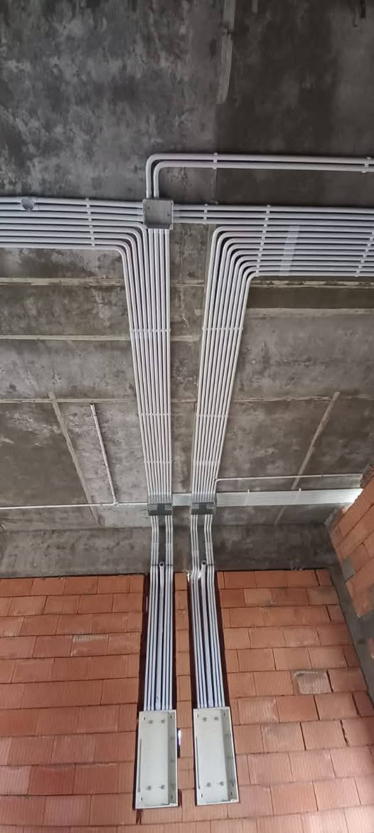 تأسيس كهربائيات بيوت
تأسيس سمينز + بوري بلاستيك
تسليك
تقفيل
بواري
وكافت الكهربائيات 
نصيب سبالت  وصيانه داخل المنزل
يعني مايحتاج تفتحه وتحير داخل 
بيتك  وتدللون 
العنوان كربلاء
***********
*********** 
#كربلاء
#يران
#مريكا
#مطر
#حلوب
#عاصفه
@إشارة
