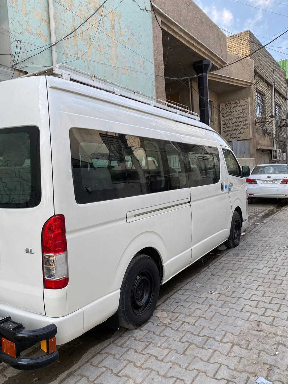 السلام عليكم سياره تويوتا هايسه موديل 2015 سياره مال جناي كامله من كلشي گير ومكينه وتبريد وصدر كله تمام سياره كامله من سيبايا ودرع ودوشمه ارضيه ودوشمه تنتا كله جديد مكان السياره بغداد سياره مطلوبه غرامات سعرهه 160 وبي مجال للشراي للاتصال ***********
