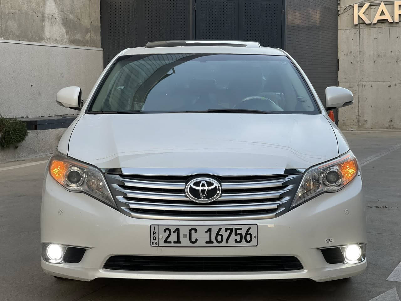 Avalon  2011 158km بئ بویاخ لیمیتت
سەنەوەی تازەیەوە چوار تایەی ویلی ڵوک لە ژیرە 
مەکینەی نەکراوە بویاخ تەنک ناوچەوانی توزک هەلی داوەماباقی سەیارە کە زور جایزە 📦🪬185$
مەعامەلە یەکی برایەنە ***********/***********
