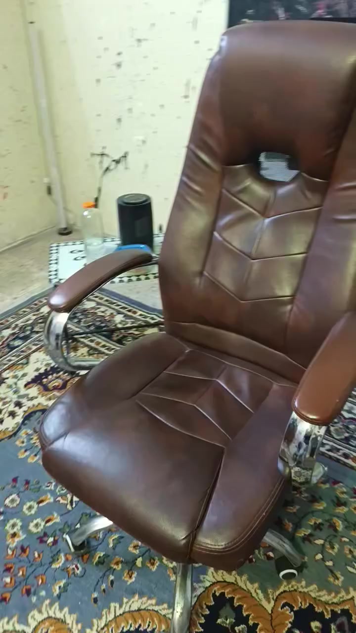 كرسي مكتبي
75 الف مكان بغداد البياع
***********
