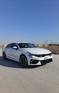 K5 موديل 24وارد كوري غاز ماشيه 30الف اسياره فول مواصفات ما عده البنورا...