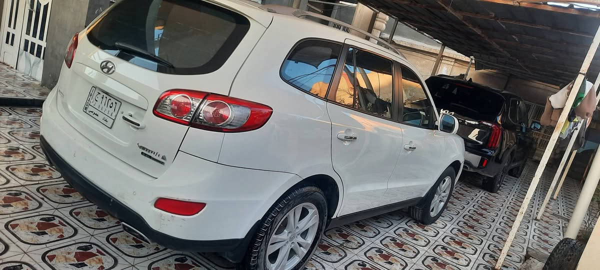 سنتافيا 2011
6 سلندر محرك 3500 

7 راكب 

وارد خليجي 

فول مواصفات 

فورويل 

مري شفط 

فتحة 

حساس خلفي 

كامرا خلفية 

بصمة عدد 2

ثلاجة 

تبريد 3 قطع بيانو 

حدادية جديدة 

تخم تاير جديد

رقم بغداد مشروع وطني 

سيارة مكفولة ماعدا صبغ شبر فوك البك لايت الايمن وشوية بارد 

السعر 155 وبيها مجال 

مكان سيارة بابل 

***********
