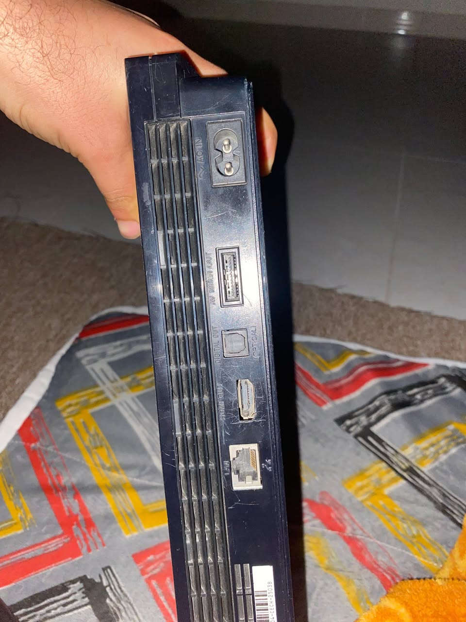 سلام عليكم بلي 3سلم نضام الهين (المكاتب) جهاز نضيف ومرتب ذاكره 300 تكدر تنزل اكثر من 5000لعبه جهاز صوت ما بي كلش هادى وجهاز ممتاز السعر 150وبي مجال مكان بصره الزبير الاستفسار على هاذ الرقم ***********
