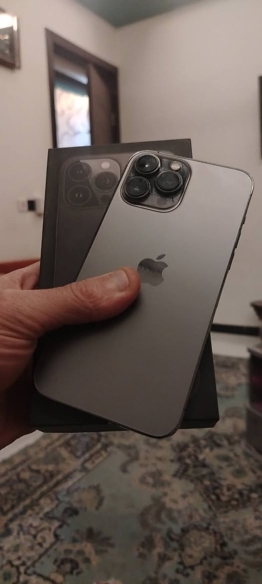 سلام عليكم
13 بروماكس مكفول وتر
بطاريه84  ذاكره256
 نظافه100  سعره650 قفل قفل قفل
غير قابل للعمله مكاني بغداد
الدورة ***********
