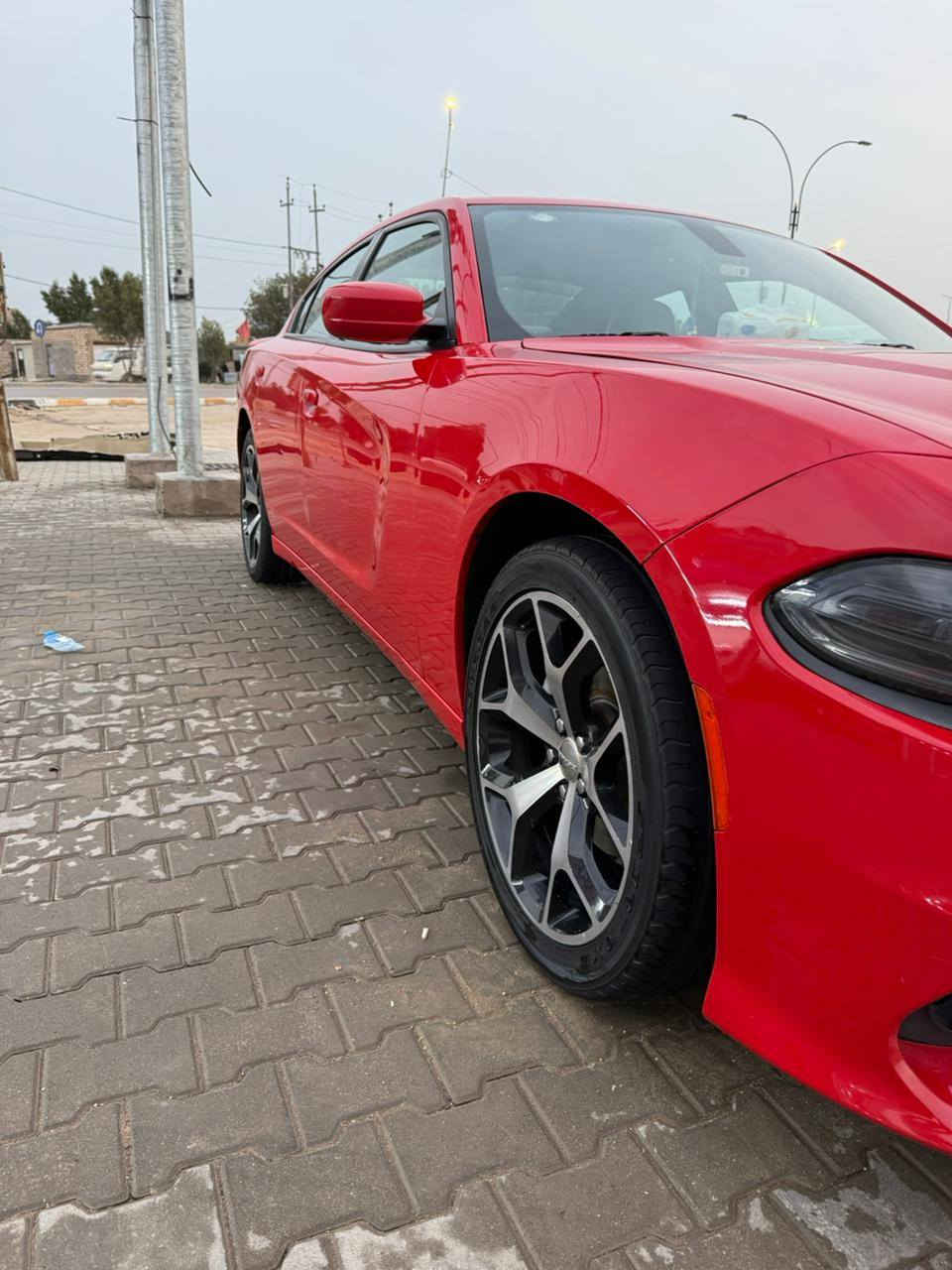 السلام عليكم
دوج تشارجر 
موديل 2021SXT
فول موصفات من عده الفاتحه
كشنات كهرباء
 تدفئة و تبريد بلكشنات 
خزن ميموري
كشنات جلد حظن
ستيرن تدفئه 
كامرة دوارة
حساسات خلفية
شاشه جبيره
تبريد قطعتين مناخي
مري قلاب+هيتر
ضرر سياره جاملغ و بنيد
سعر ٢٢٥ و بيه مجال بسيط
***********
