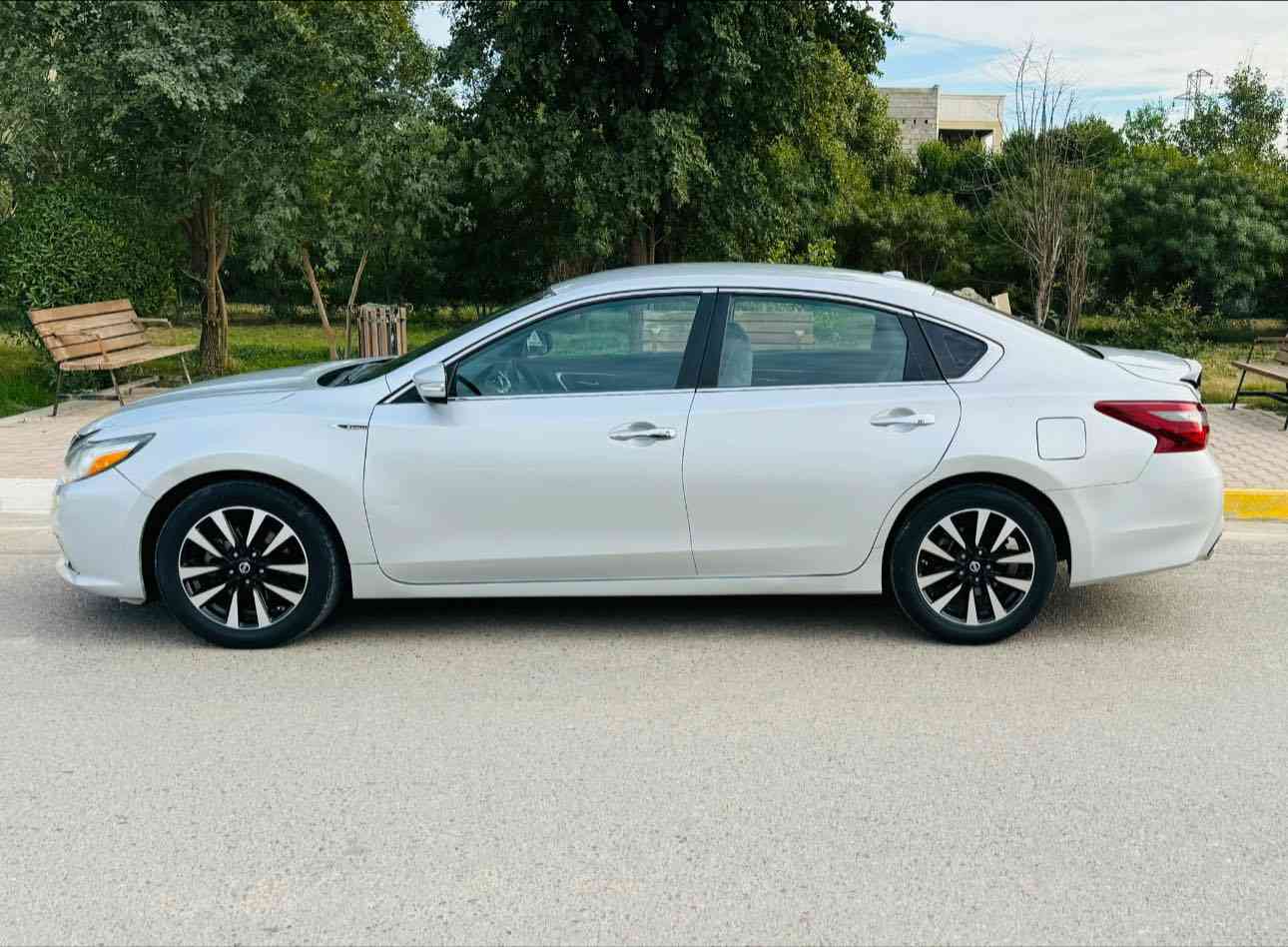 السلام عليكم
للبيع بسعر مناسب جداً
نيسان التيما 2018 وارد امريكي 
لون(سلفر) المرغوب رقم اربيل اوربي (22) سنويه جديده لغاية 2029 شرط التحويل….
السيارة بيها صبغ جاملغ خلفي بدون داخل + جاملغ امامي فقط بدون دواخل والباقي مكفول…..
سيارة جاهزة بدون اي نقص….
سيارة حيل حلوة احلى من الصور…
محرك 4 سلندر محرك مامفتوح…
شرط محرك وكير وصدر وكهربائيات وتبريد وتدفئة وتخم تاير سيارة جاهزة من كلشي….
مواصفات(SL) فول عده الفتحه …
العنوان/ صلاح الدين/ تكريت/ القادسية….
السعر 125 اعتذر عن الاقساط والوعده….
للاستفسار 
***********
***********
