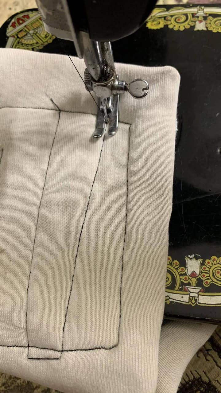 مكينه للبيع نضيفه بس تخيط ناعم بس تخيط كلش زين ب35وبيها مجال بسيط


**إذا كنت صاحب هذا الإعلان وتريد حذفه لأي سبب، رجاءا أرسل رسالة إلى الدعم الفني**