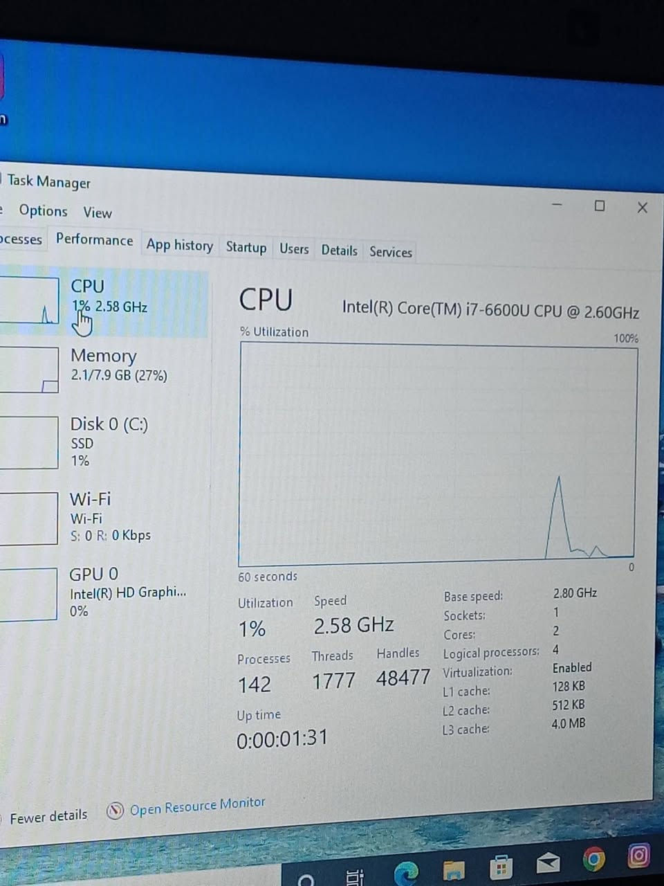 لابتوب للبيع  مواصفاته بلصور  نضافه عاليه حجم ١٤ انج
كوراي ٧  جيل ٦ 
رام ٨ هارد ٢٥٦
السعر ٢٠٠ الف بغداد


**إذا كنت صاحب هذا الإعلان وتريد حذفه لأي سبب، رجاءا أرسل رسالة إلى الدعم الفني**