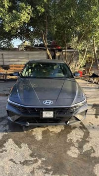 النترا 2024  لون اسمنتي دخول جديد 🇰🇷 ضرر الباب خلف السائق وجاملغ خلفي ...