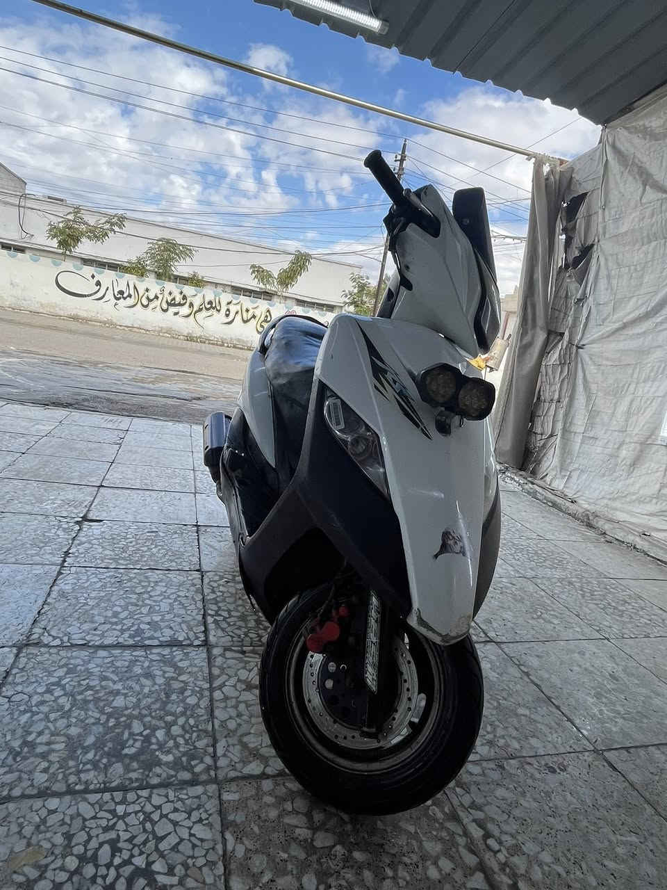 ***********
***********
السعر (425)
العنوان بغداد حي الجامعة 
السلام عليكم للبيع ماكس ثعلب سرعة 140 دراجة بلاديه مكينه جاهزه بدون لا نضوح ولا تبخير ولا صوت شلعة معدل كابريتر بلادي سلف بلادي صالنصه بلادي ويل امامي خلفي بلادي الدراجة كلها بلاديه كهربائيات ( سلف شغال لايت امامي زنون شغال اشاير يمنه يسره دبل شغال هورن شغال عداد بنزين شغال )
بيها فقط البريك الخلفي يحتاجله قمجي والباتري ضعيف باقي الدرااجة كامله وموضحه بالصور.
