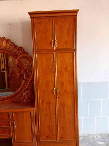 السلام عليكم اخوان توجد غرفه توج حطاطه شرط النضافه فول السعر مليون و350وبيها مجال الاستفسار عن الرقم ***********
