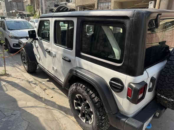 جيب رانكلر هايبرد
4ex

2024

٣ انظمة تشغيل

فئة الرابيكون أعلى فئة بالرانكلر 

الضرر خفيف جدا..  

ماشية 11 الف ميل 

السعر 26.000$ 

***********
