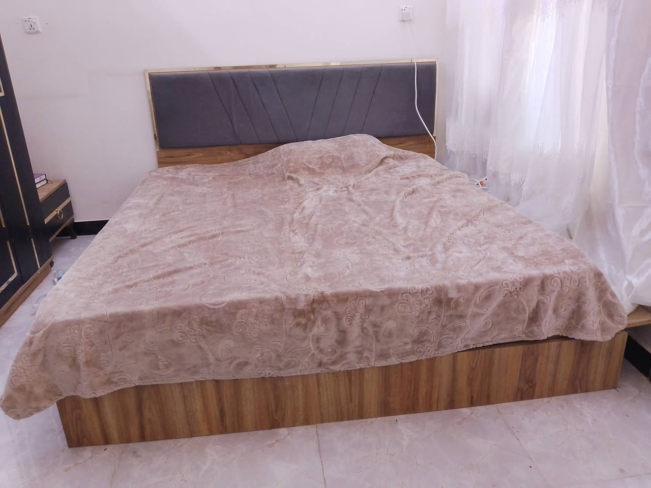 غرفة نوم تركية خمس قطع اربع اشهر استعمال بغداد سعرهه ٤٥٠ و بيهه مجال


**إذا كنت صاحب هذا الإعلان وتريد حذفه لأي سبب، رجاءا أرسل رسالة إلى الدعم الفني**