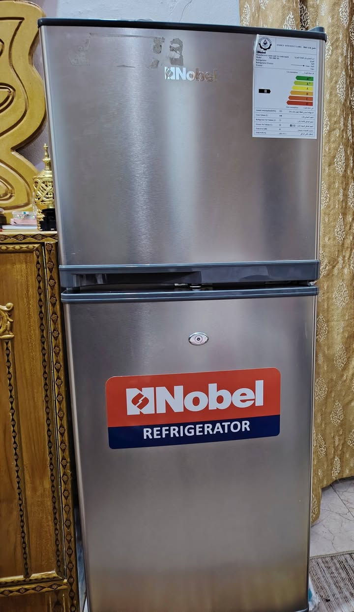 سلام عليكم ثلاجه جديده للبيع السعر 200وبي مجال جديده والله العظيم هاذ رقم الهاتف ***********
