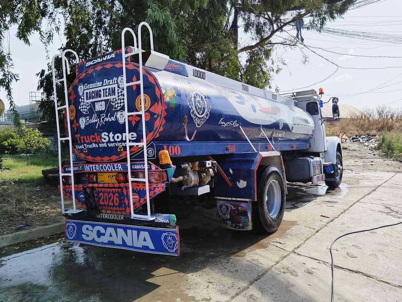 سكانيه 111 للبيع موديل (82) محرك سوبر كير 112 اكسن 112 رقم نينوى شاصي جديد تواير جدد تانكي مغلون جديد قماره جديده سياره جاهزه عل شغل ما يعوزها شي مكان موصل (***********) +***********

