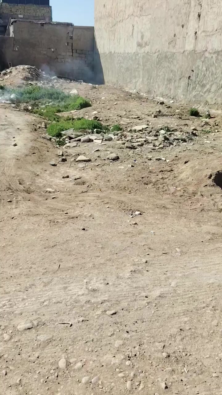 السلام عليكم قطعة أرض مساحة ٢١٠
بصف الركن بضهر الامراا إقرار ٢٥ السعر 28وبيهة مجال للاستفسار ***********
