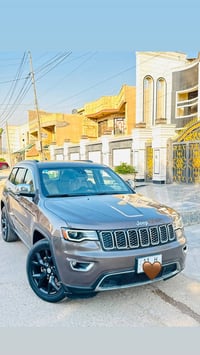 للبيع جيب 2018اصل اصل رقم بغداد بسمي هزه وفحص جديده  حادثهه طخة بسيطه ...