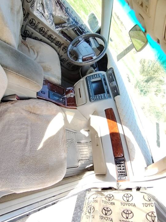 ملكه دخول جديد كصت قمره فقط ولباقي كفاله مكينه VVT كارتون حداديه كارتون كهربائيات كله شغاله سياره جديدة جاهزه من كلشي متوئمه رقم وسنويه طبق الاصل سعر 40 وبيه مجال الاتصال ***********
