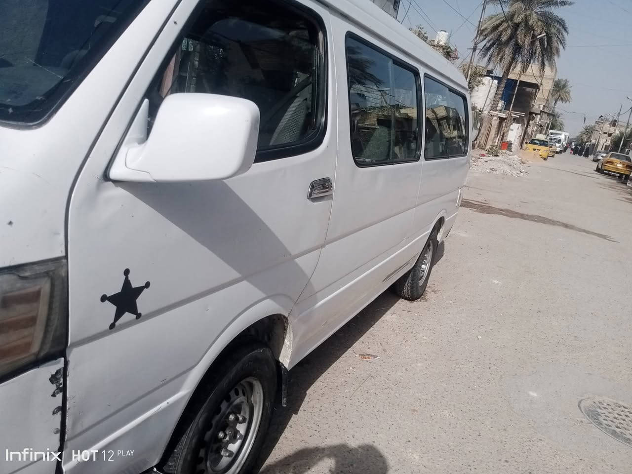 H1 للبيع
سياره جاهزه اكسن كير مكينه السياره خير من الله لا صرف لا تبخير بيها كم طخه موضحه بصور السياره بسمي تحويل ثاني يوم 
عنوان بغداد الكماليه شارع 70 
هاتف للاستفسار ***********
السعر ب70 وبيها مجال
