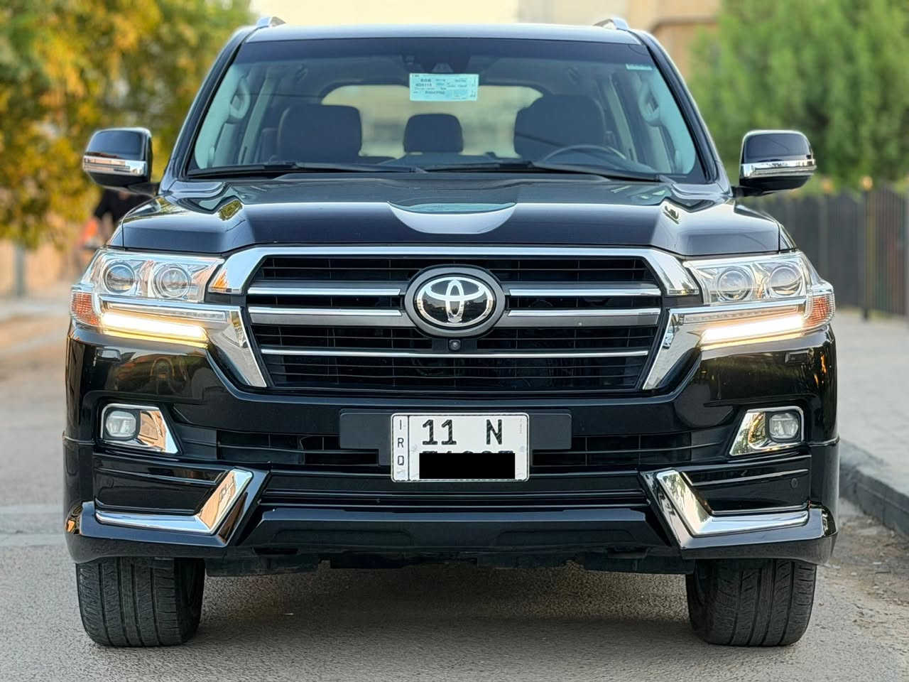 سلام عليكم ..... اخوان عندي لاندكروز 2021 VXS ساز لون اسود رقم بغداد بأسمي ماشيه 58 الف ( بيه فقط صبغ بالدعاميه الخلفيه ومكانين PDR
السياره اعلى مواصفات باللاندكروز  يعني فول 1/1 واي نقص مابيه  وسعرها 58800$ مكان السياره بغداد السيدية واي استفسار هذا رقمي ***********
مواصفاته ::::::
محرك 8 سلندر 5700
سلايد 
رادار امامي 
جكات 
كشنات جلد قرميدي 
تبريد كشنات 
اربع كامرات 
رادارات جانبيه 
كشنات وستيرن خزن 
نضام تحديد مسار 
سستم صوت 
باب خلفي كهرباء 
انظمة قيادة 
دشبول ليزري
