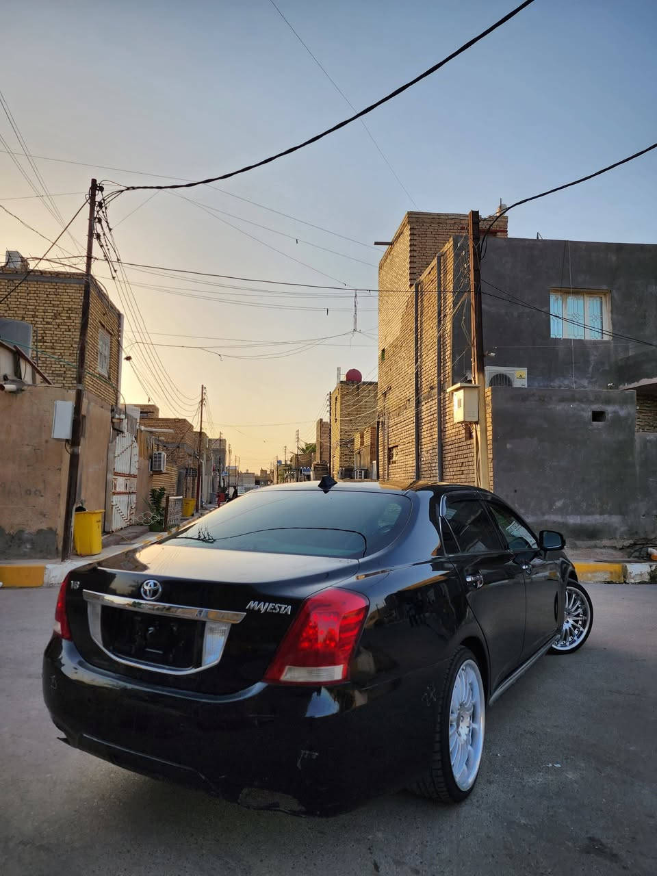 ماجسته 2010كفاله عامه كص وضربه  مسجله باقي كمرك وتصقيط رقم مواصفات 
محرك V8
جوبلس تخم ويل كب توسايز حجم 20 نصمه 4بيبان شفط جنطه شفط ترحيب بلمري كشن كهربائي ستيرن كهربائي برده خلفيه برده بيبان بلاد تبريد ثلج جاهزه ع الاخير ما بيه اي نقص وبعد بيه مواصفات خير من الله 
السعر مناسبه كلش 75بيه مجال قليل تره ماكو هيج سعر 
مكاني ذي قار ناصريه مركز 
***********
