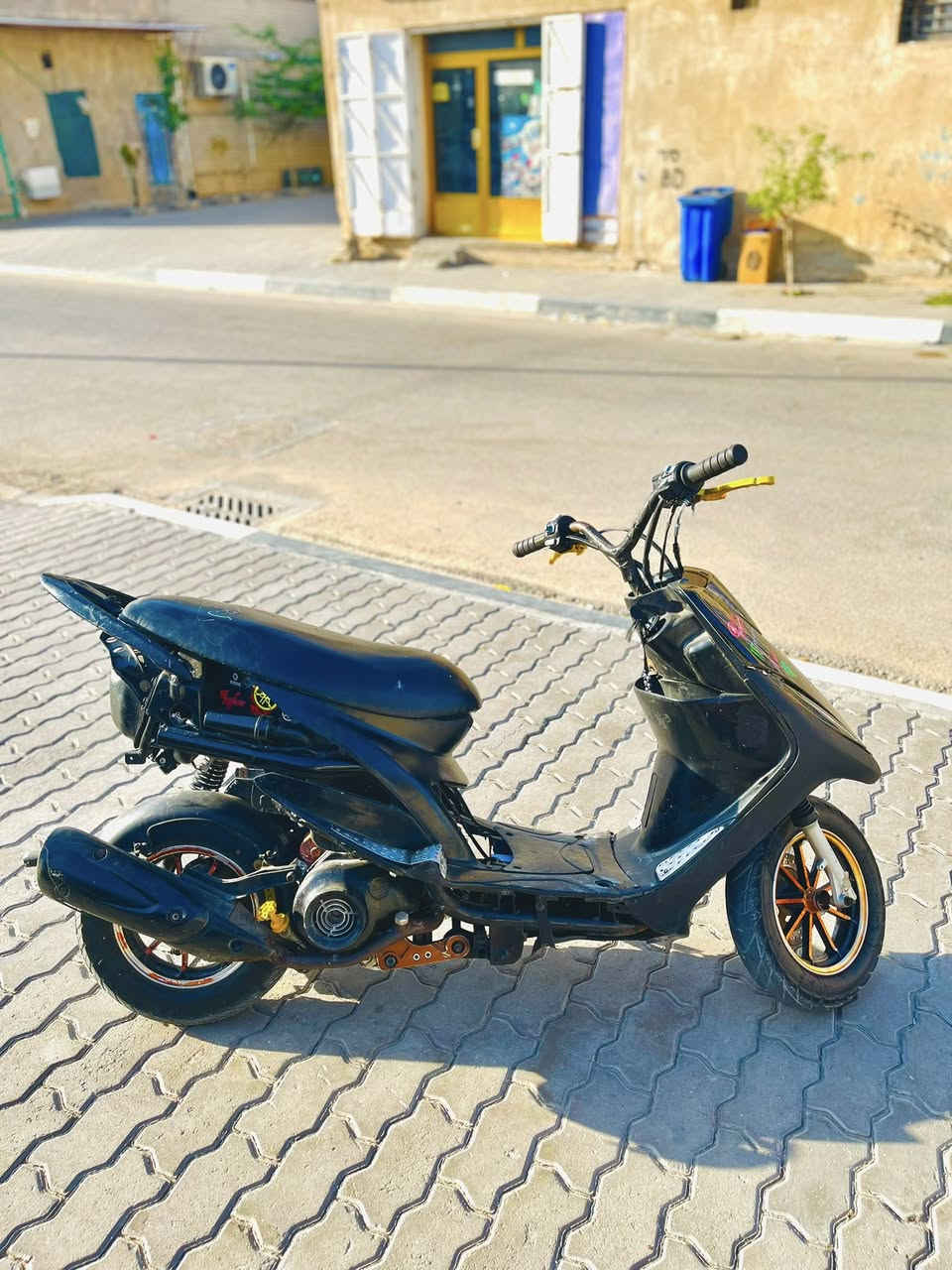 سلام عليكم ماكس عدلة للبيع بوشة ٥٥ دراجة خير من الله سلف كهربايات شلعة ومعدل كلجات جدد بيه تزويد
سعرها ٤٥٠ مكان زبير 
***********
