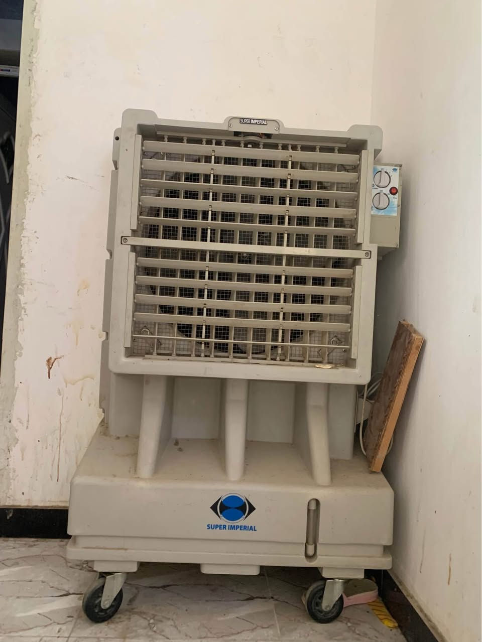مبرده حجم كبير 
مدا الهواه مالها جبير هواها بارد شرط الفحص 
سعر خاص / مكان الناصريه مركز ناصرية, ذي قار


**إذا كنت صاحب هذا الإعلان وتريد حذفه لأي سبب، رجاءا أرسل رسالة إلى الدعم الفني**