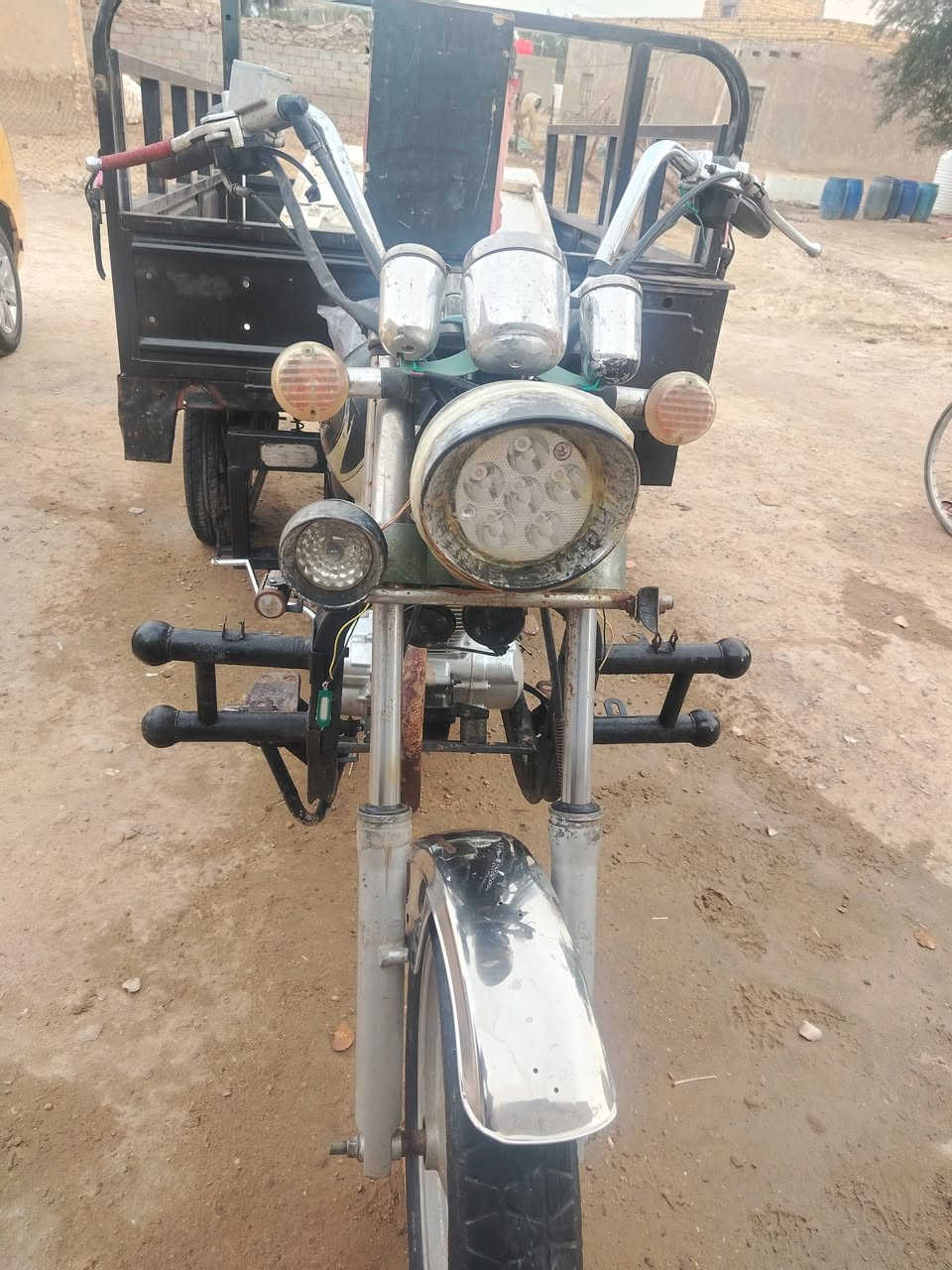 سلام  عليكم ستوته متيار مديل 2021 وراق صواليه محرك 2025 مامفتوح برغي بيه كسن كرهبائيات كله شغاله تايرات جدد ستوته نضيفه خير من الله مكاني دوانيه مهناويه ***********
