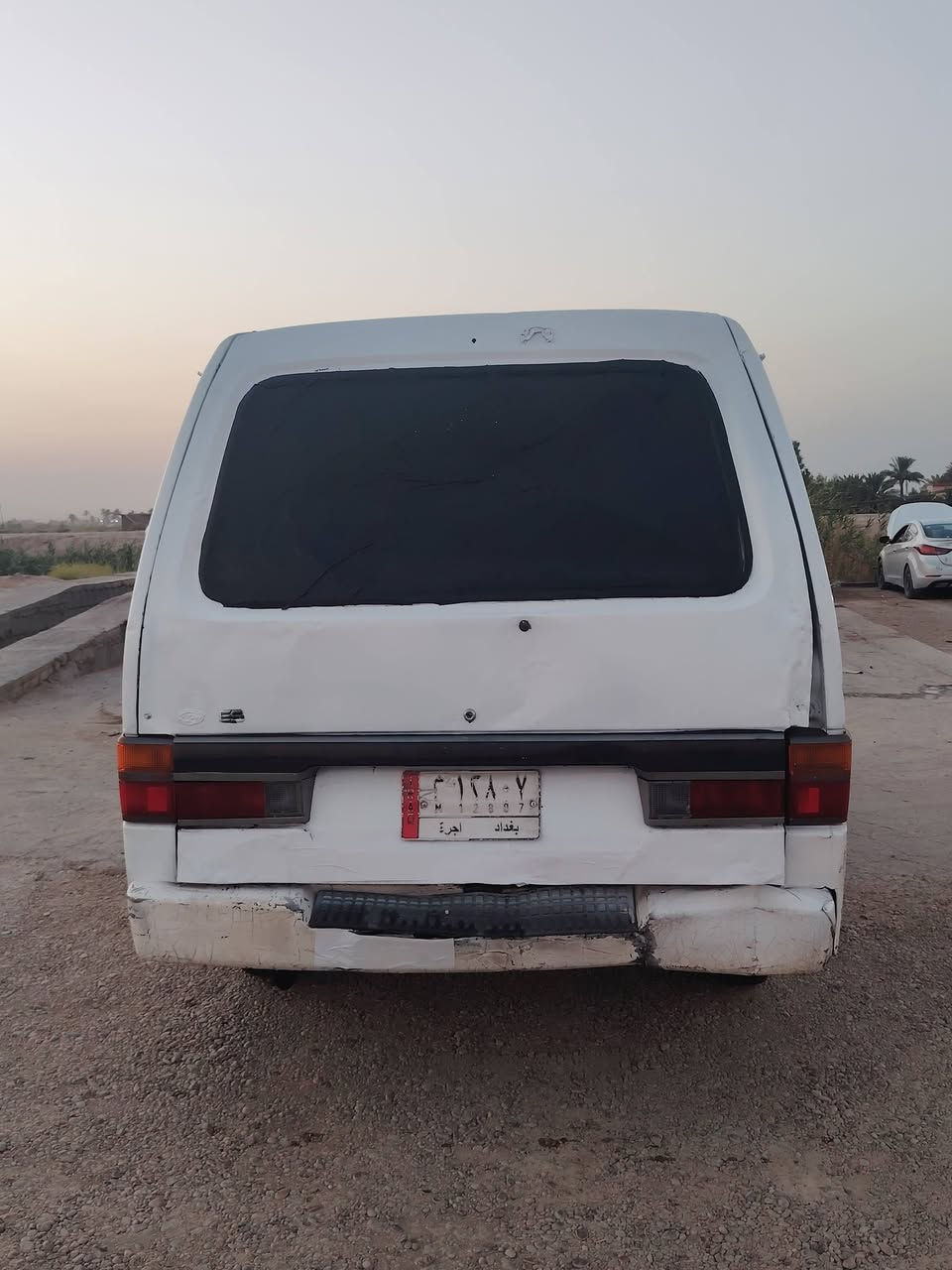 للبيع كيا بستا
موديل 94 
رقم بغداد تحويل مباشر 
السيارة ما مشتغله عبريه 
جاهزة من الدعامية للدعامية 
كيج كاز. كيج حماوه.  كيلو متر.  راديو شغال 
بريك كله جديد مبدل  كامل مع العنبار الرئيسي 
كلوبات فوول  .  
ارضية جديدة مع صفاحيات جديده
صدر فول 
كلج مي
السيارة مصروف عليها 
السعر 25 وبيها مجال 
***********
