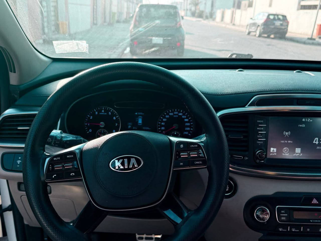 سورنتو موديل 2020ماشيه74الف فول مواصفات عده البانوراما رقم واسط بسمي رقم وهزه جديد مكان ديوانية مكفولة كفالة عامه بسمي السعر 267وبيها مجال قليل رقم صاحب السيارة ***********
