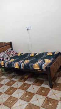 جرابي • اثنين • بنفجسي