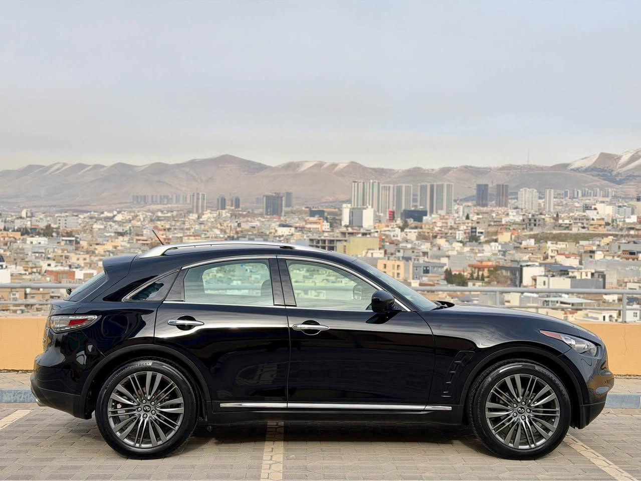 NISSAN INFINITI QX70  2017 LIMITED

نيسان انفنيتي ليمتدد  ٢٠١٧

سعر مناسب مستحيل نظافه بي هيج سعر ١٦٨ ورقه مجال

ملاحظه : سياره قطعتين بس كلير بعد شخت باردحتي رصعه مابيها بشرت سونر موجود سياره جديدا١٠٠/١٠٠ 

فول فول مواصفات
سلايد
٦سلندر تنفس تبيعي
دواغل اللونين اسود او كريمي
كشن جلد و كاربا
كشن خزن وتدفية و تبريد
فور ويل 4X4 
شاشه و ٥ كاميرا
رادار امامي خلفي ورادار شارع
تحكمات ستيرن
ماشي ١٧٠ الف كم
بعد مواصفات انفنيتي معروفه ..........
سياره كلين تايتل مابي حادث ولا ارباك مابي شي بس بي العراق قطعتين كلير باب سايق او بونيت بدون دواغل بدون ارباك بس كلير بي سبب شخت بسيط و بعد صابغين 

گير محرك تاقم صدر تبريد تدفيه كله بشرت محرك مامفتوح

سنوي رقم جديد بي اسمي سياره تحويل مباشر 

سعر سياره مناسب  ١٦٨ ورقه بيها مجال 

مكان سليماني 

***********
***********
___________________________________________
NISSAN INFNITI QX70 LIMITED  2017
فول فول مواصفات 
سلايد
٦بستون بى توربو
ناو دوو ره نك ره ش و كريمى
كوشن جلدوكوشن كاره با
كوشن ساردو گه رم و خزن
ده بل اكسل 4x4
شاشه و ٥ كاميرا
رادا رو خه تى جاده بيش و دوا رادار
حاسه ى بيش و دوا
سوكان فرليوم و تحديد سرعه
١٧٠ هه زار كم روشتوه
له گه ل زوور مواصفاتى تر............

سه ياره كه كلين تايتل داغل بووه ليره دوو بارجه ى بووه به بوياغ بى ناوكرتن بى ارباك حاديثه ى نيه بى ئه وو دوو بارجه يه سه ياره كه شخت و ساردوو جاليشى نيه به شه رتى سونر

گيرو مه كينه و تاقم بيش و ته بريدساردو گه رم به شه رت 

سه نه وى ره قه مى تازه يه به ناو خومانه ته حويل به شه رت

سعر ١٦٨ ورقه و مجال 

شوين سليمانى 

***********
*********** السليمانية, العراق
