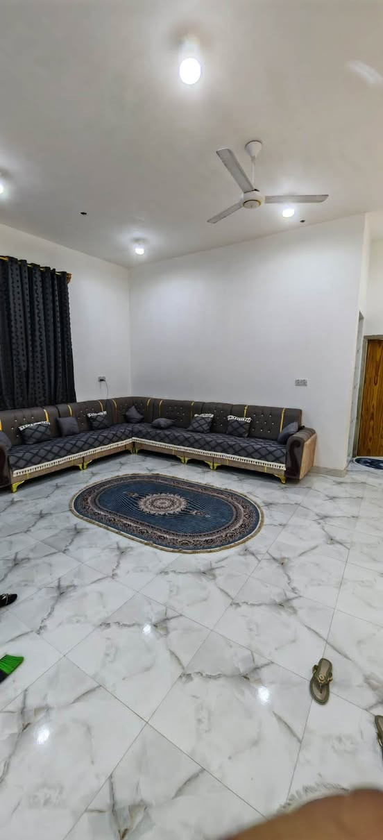 السلام عليكم ورحمه الله وبركاته تحيه طيبه يعلن مكتب عقارات النور الذهبي عن توفر لدينا بيت للبيع مساحه متر طابو زراعي عراقي تاخذ وكاله ونسخه من الطابو من صاحب الرض مباشر العنوان ابي الخصيب ابو الجوزي داخل يبعد عن الشارع السايدين كيلو متر يحتوي على ٣قرف نوم وصاله ومطبخ وديوان وكراج صقير بناء بلوك جديد ثاني بيت عن التبليط النازل خدمات ماه كهربا شارع ٨متر ومدرسة قريبه على المنطقه سعر المطلوب ١١٠مليون وقابل التفاوض أعرض عقارك لدينا ودع لنا النشر التسويق عنوان المكتب ابو الجوزي مجاور معمل الجابري للسخانات نستقبل كافات العروض العقاريه المكتب مجاز قانونيا ***********
