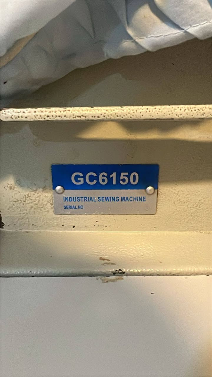 مكينه خياطه ياباني ماطور كاتم نضيفه وماداخله تصليح ابد سعرها ٢٠٠ شراي يتصل او يراسلني مكاني قرنه الثغر
***********
