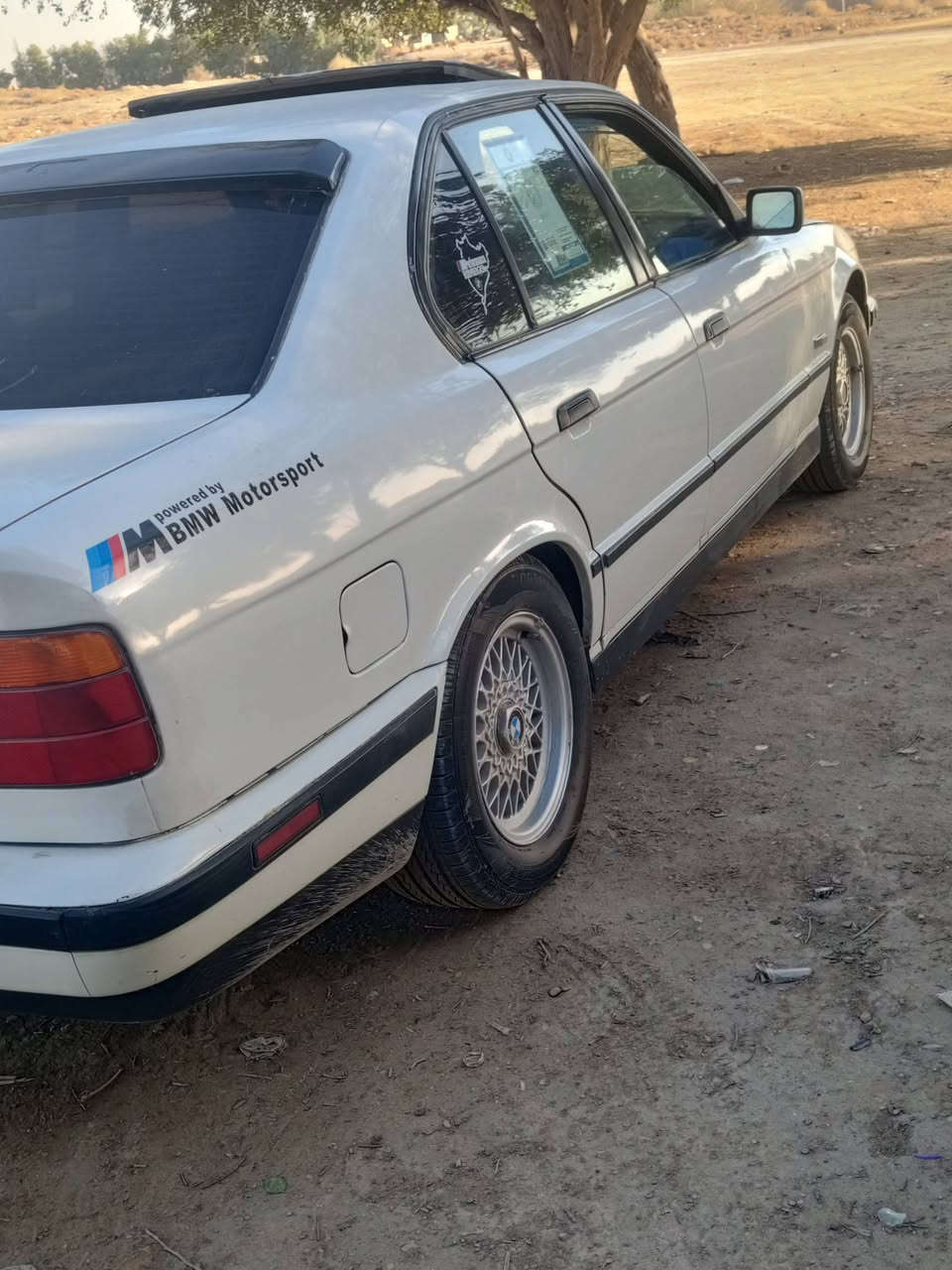 السلام عليكم 525 رقم اربيل
محرك ٦ سلندر 

موووديل 90.  كير جديد محرك جديد تبريد تدفئه 

صدر جديد ماناقصها برقي

 متعهد بيها كص محرك كير تحووويل مباشر 

سياره خير من الله نضافتها. 100 ب100 

نصبتها حلوووه كلش الله شاهد احلا من الصوره

صدر جديد تخم تاير 

خياس مابيها خلاص 

كشنات جلد. ترايك بصره بغداد 

السعر 75 بيها مجال مكاني بابل ***********
