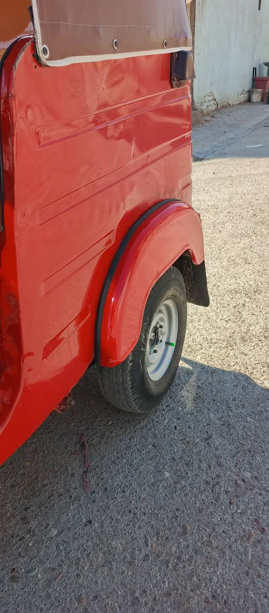 سلام عليكم تكتك 18 شهر 9رقم وسنويه نكليزي تحويل مباشر رقمهه بغداد مكاني بغداد حي البتول قرب فلكه حي النصر سعرهه 5و500 وبيهه مجال تواصل ع الرقم الموجود ***********
