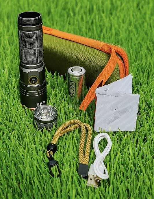الخيار الأمثل لهواة التخييم، التسلق، وأصحاب المزارع!

• ✅ المدى: يصل إلى 1000 متر (1 كيلومتر) بإضاءة ليزرية مركزة.

• ✅ قوة الإضاءة: تصل إلى 1200 Lumens (بيضاء وقوية جداً).

• ✅ البطارية: نوع 26650 ضخمة بسعة 4800mAh (تدوم طويلاً وقابلة للاستبدال).

• ✅ الشحن: منفذ Type-C سريع (مثل شاحن الموبايل).

• ✅ المتانة: مصنوع من الألمنيوم القوي المقاوم للصدمات والظروف الجوية.

• 📦 الملحقات: (حقيبة حماية هارد + كيس قماش + كابل شحن + بطارية أصلية + علاقة يد).

 سعر: ٢٠ الف

توصيل جميع محافظات 🚖


**إذا كنت صاحب هذا الإعلان وتريد حذفه لأي سبب، رجاءا أرسل رسالة إلى الدعم الفني**