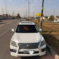 لكزس LX 570 • ٢٠١١ • ٨ سلندر