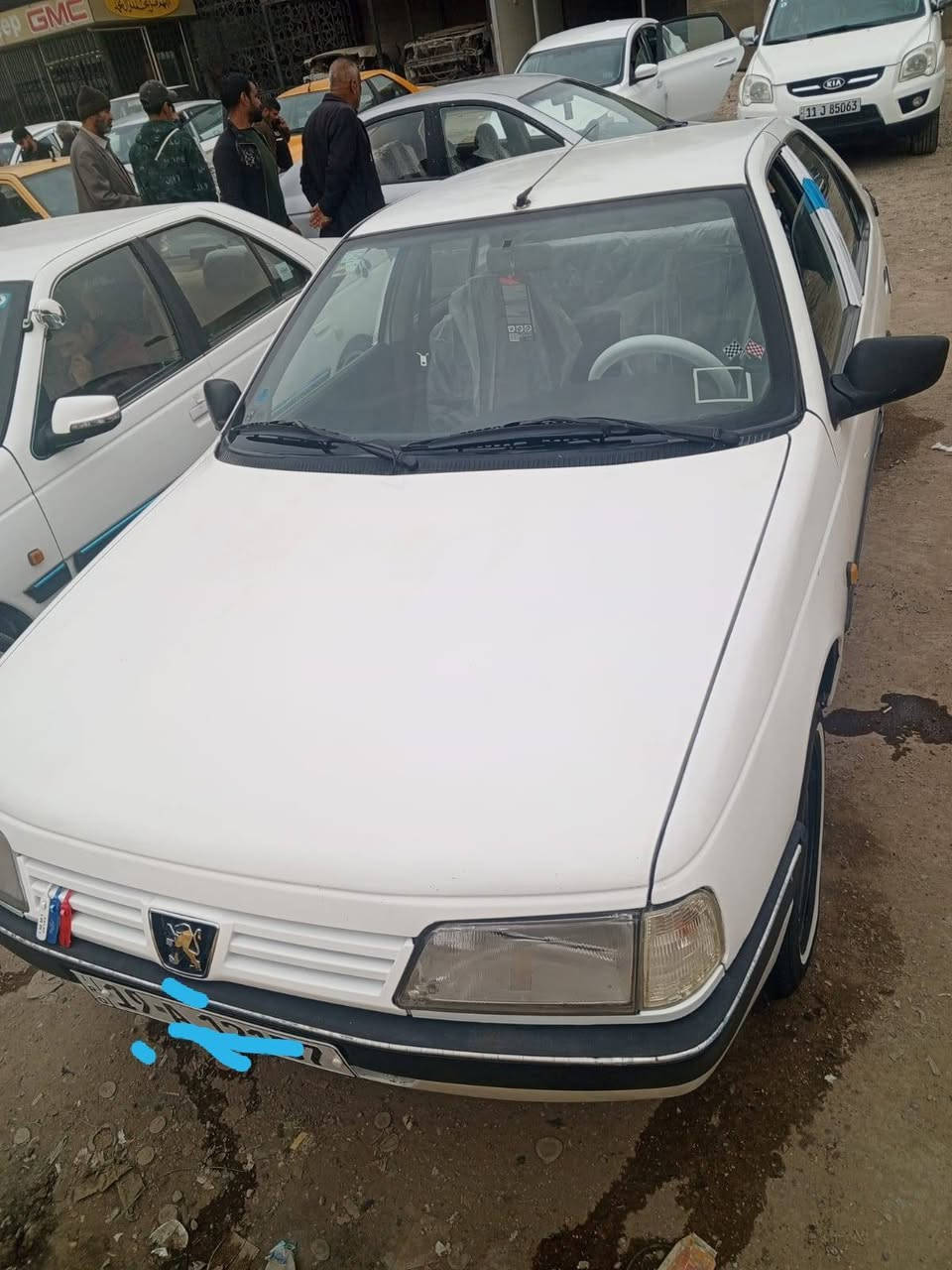 السلام عليكم
من رخصة الادمن... بيجو 405 موديل 12 سيارة جديدة كامله  فقط المكينة بيهه تبخير  تخم تاير جديد  رقم كربلاء سنوية ل29  گشر مكفول  لا  خياس ولا، طخه ولا صبغ  سيارة على بلادهه  السعر 45 بيهه مجال
***********
