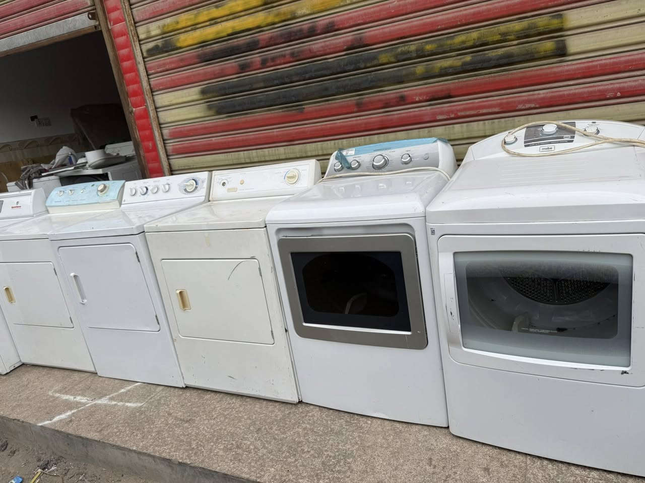 وصول وجبه مجففات امريكي نضافه فول العنوان البصره المعقل خمسين حوش متوفر توصيل جميع المحافظات  ***********
