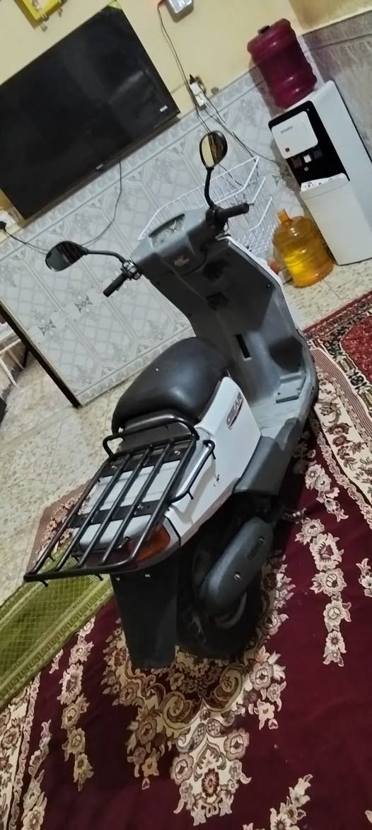 دراجه نظيفة مال بيت شغاله سلف وهندر كهربايات شغاله مابيه نقص مكان مدينه صدر سعر400بيه مجال قليل خوان اكو اشكال بل سوك هاي محرك نظيف وعلضمان ***********
